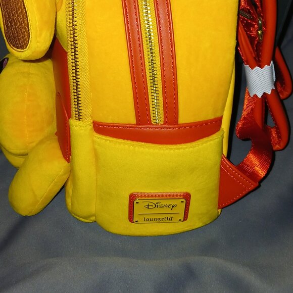 Pooh mini backpack loungefly